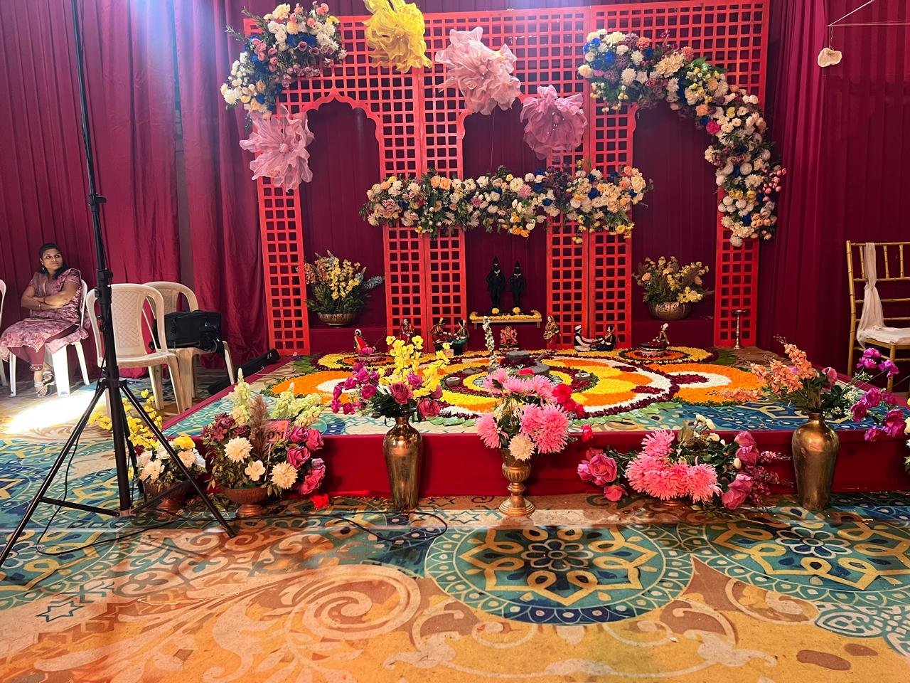 Traditional stage